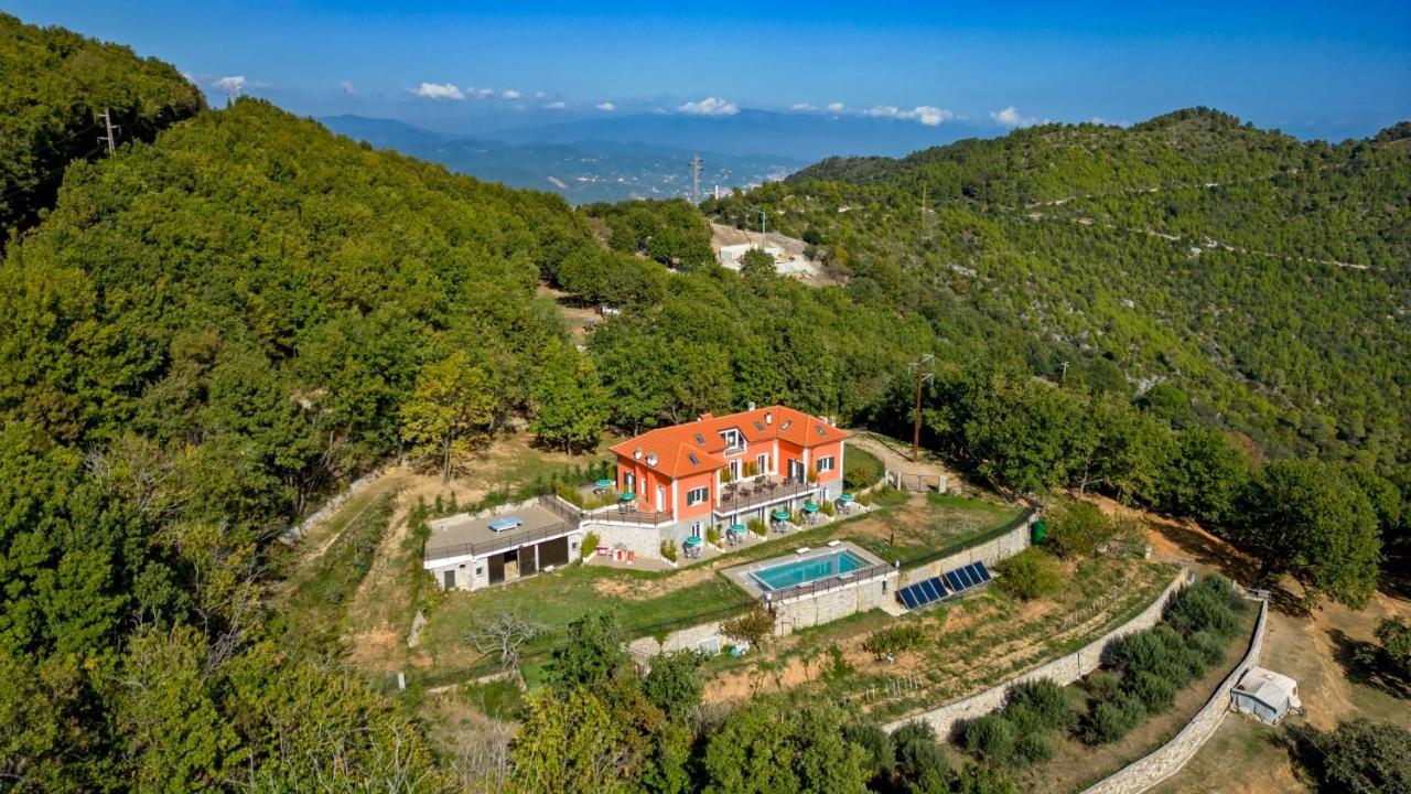 Agriturismo Cascina Trevo 스포토르노 외부 사진