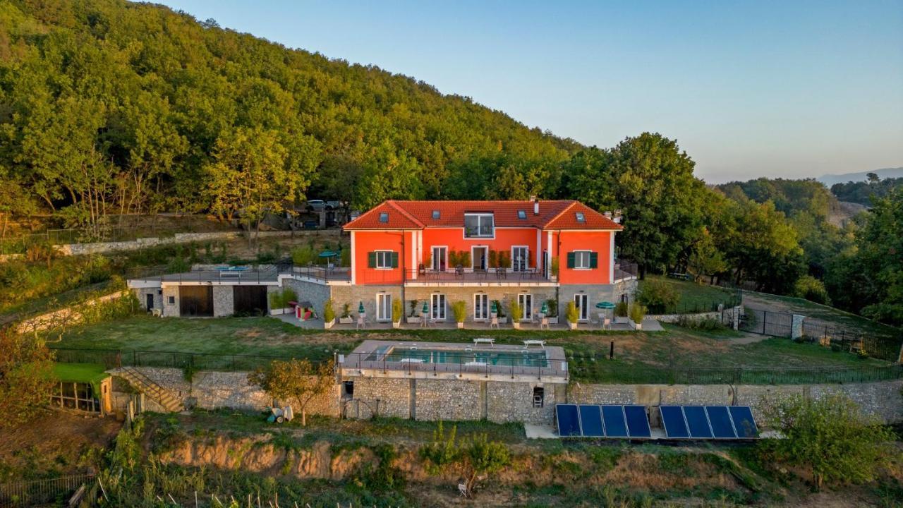 Agriturismo Cascina Trevo 스포토르노 외부 사진